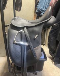 Sella da dressage Wintec  16.5