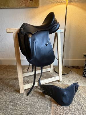 Sella da dressage Erreplus Vittoria 17