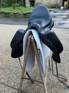 Sella da dressage Aulion  17.5