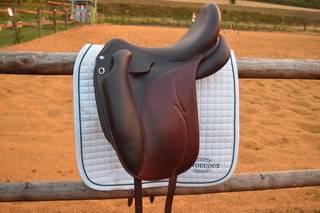 Sella da dressage Devoucoux  17.5