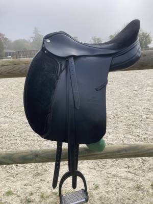 Sella da dressage Sommer Somero 17.5