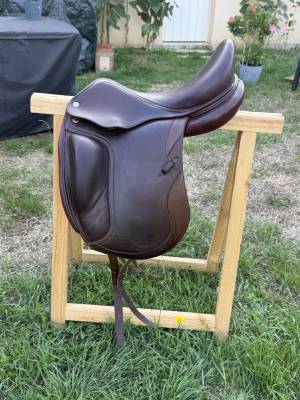 Sella da dressage CWD  17.5