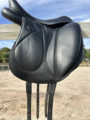 Sella da dressage Devoucoux  17.5