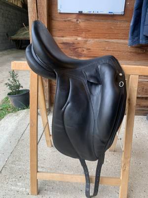 Sella da dressage Devoucoux  18