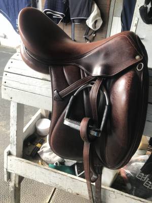 Sella da dressage Devoucoux  18