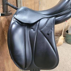 Sella da dressage Devoucoux  18