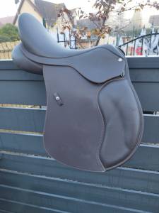 Sella sintetica Wintec  17.5