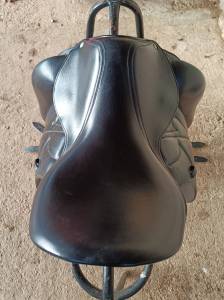 Sella da dressage Devoucoux  17.5
