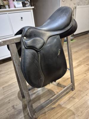 Sella sintetica Wintec  17