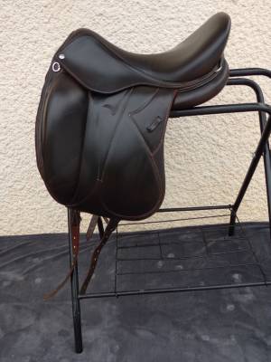 Sella da dressage Devoucoux Makila 17.5
