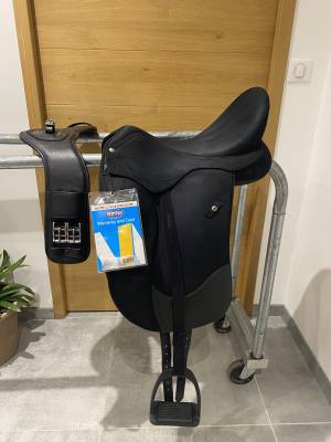 Sella da dressage Wintec  16.5