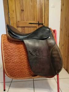 Sella da dressage Stubben Tristan 18