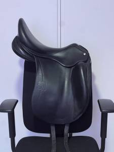 Sella da dressage Childeric  17.5