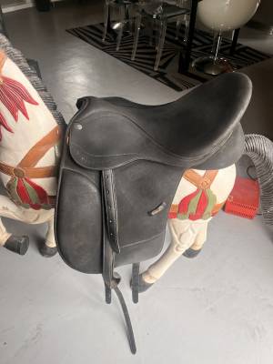 Sella da dressage Wintec  17