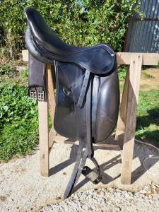 Sella da dressage Forestier  17.5