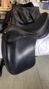 Sella da dressage Childeric  17.5