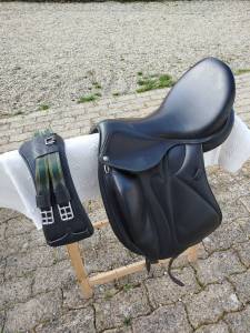 Sella da dressage Devoucoux  18