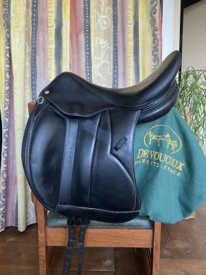 Sella da dressage Devoucoux  17.5