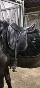 Sella da dressage Devoucoux  17.5