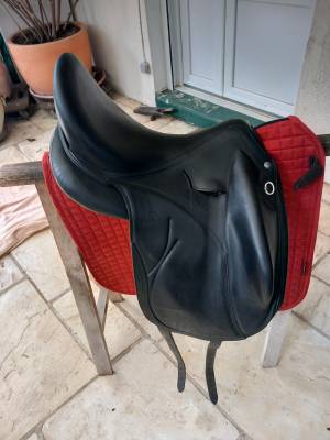 Sella da dressage Devoucoux  17.5