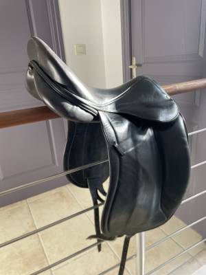 Sella da dressage Devoucoux  17.5