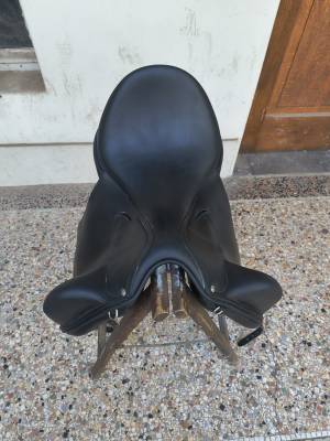 Sella da dressage Childeric DJO 17.5
