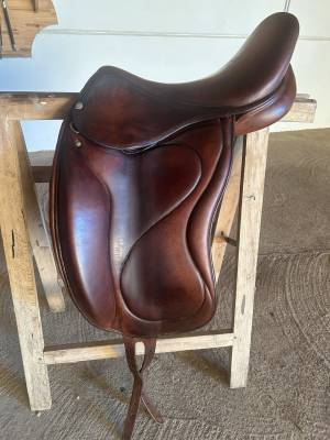 Sella da dressage Belloir  17.5