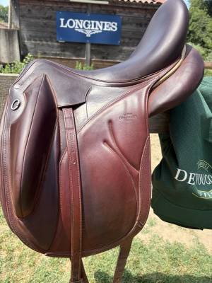 Sella da dressage Devoucoux  17.5
