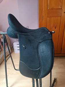 Sella da dressage Wintec Icon 17.5