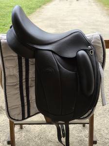 Sella da dressage Forestier  17