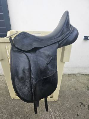 Sella da dressage Bates  17.5
