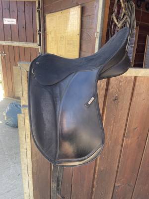 Sella da dressage Wintec 2000 Bates Saddlery Australia 17