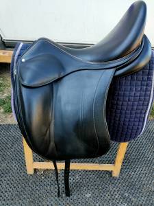 Sella da dressage Childeric  18