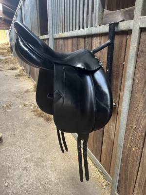 Sella da dressage Forestier  17