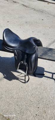 Sella da dressage CWD  17.5