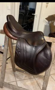 Sella da salto ostacoli CWD  17.5