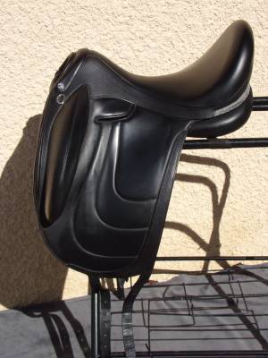 Sella da dressage Devoucoux  17.5