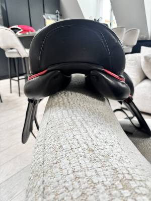 Sella da dressage CWD SE 37 18