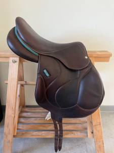 Sella da salto ostacoli Devoucoux  17.5