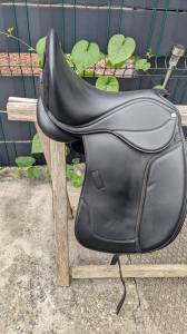 Sella da dressage Norton  15.5