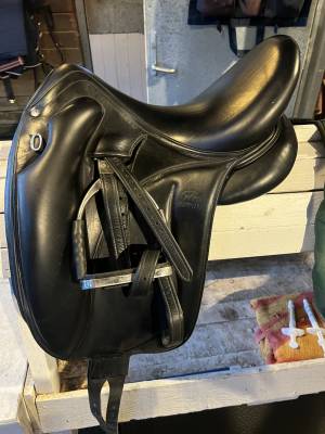 Sella da dressage Devoucoux  17