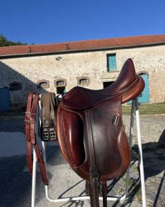 Sella da dressage CWD  16.5