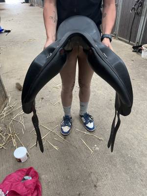 Sella da dressage Devoucoux  17.5