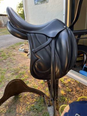 Sella da dressage Antarès  17.5