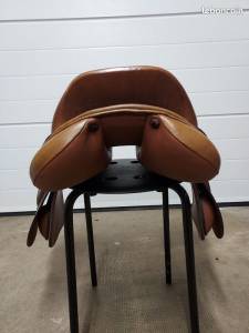 Sella da salto ostacoli Eric Thomas  17.5