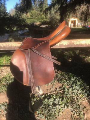 Sella da salto ostacoli Devoucoux Biarritz 18