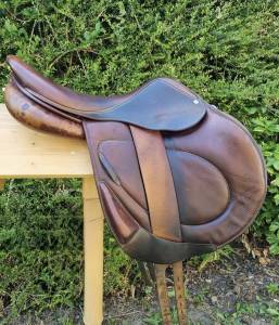 Sella da cross Childeric  18