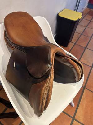 Sella da salto ostacoli Butet  16.5