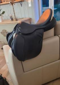 Sella da salto ostacoli Prestige Italia  17.5