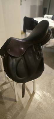 Sella da cross Childeric  18